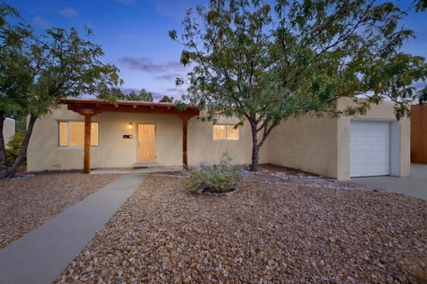 Photo of 1728 Bryn Mawr Drive NE, Albuquerque, NM 87106 (MLS # 1111060)
