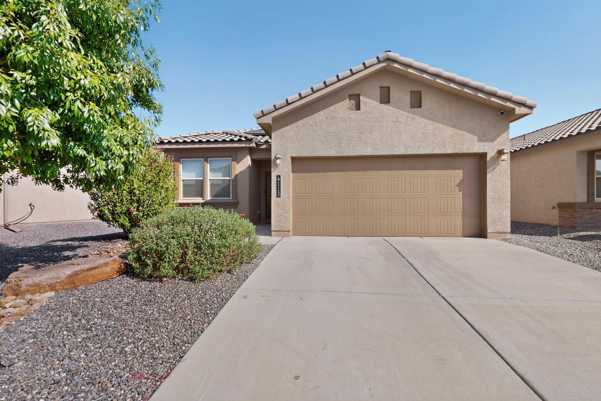 4113 Skyline Loop NE