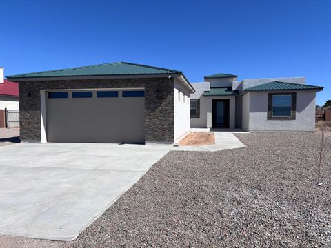 Photo of 509 12th Avenue SE, Rio Rancho, NM 87124 (MLS # 1098909)