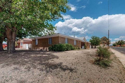 636 Florida Street SE Albuquerque NM 87108