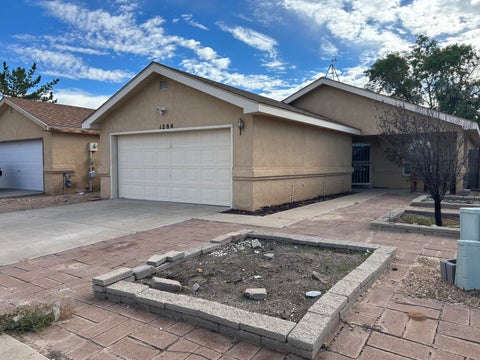 Townhouse For Sale - 1284 Pandora Drive<br/> Los Lunas, NM 87031