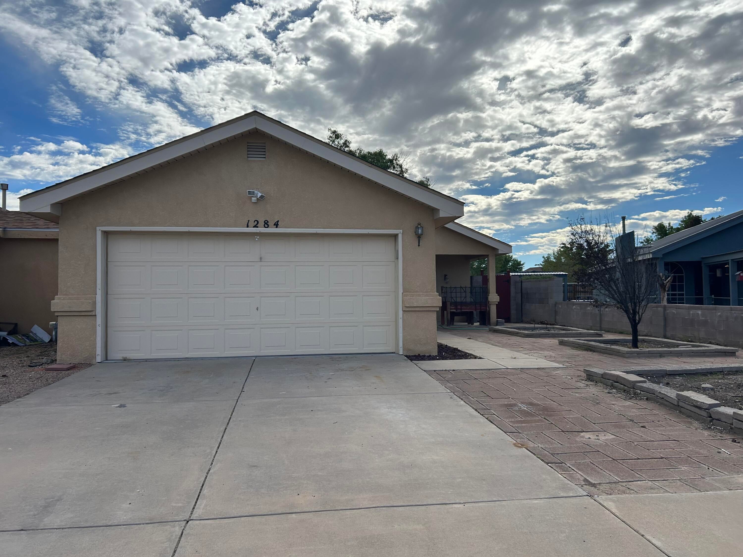 1284 Pandora Drive SW