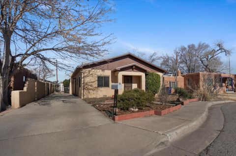 Photo of 205 Natalie Avenue NW, Albuquerque, NM 87107 (MLS # 1098450)