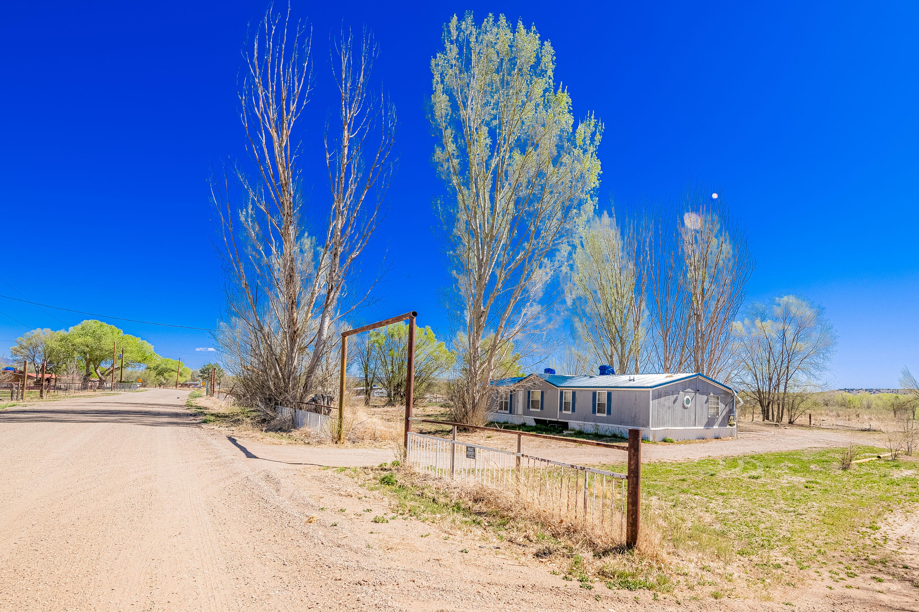 60 Acequia Road, Pena Blanca, New Mexico image 2