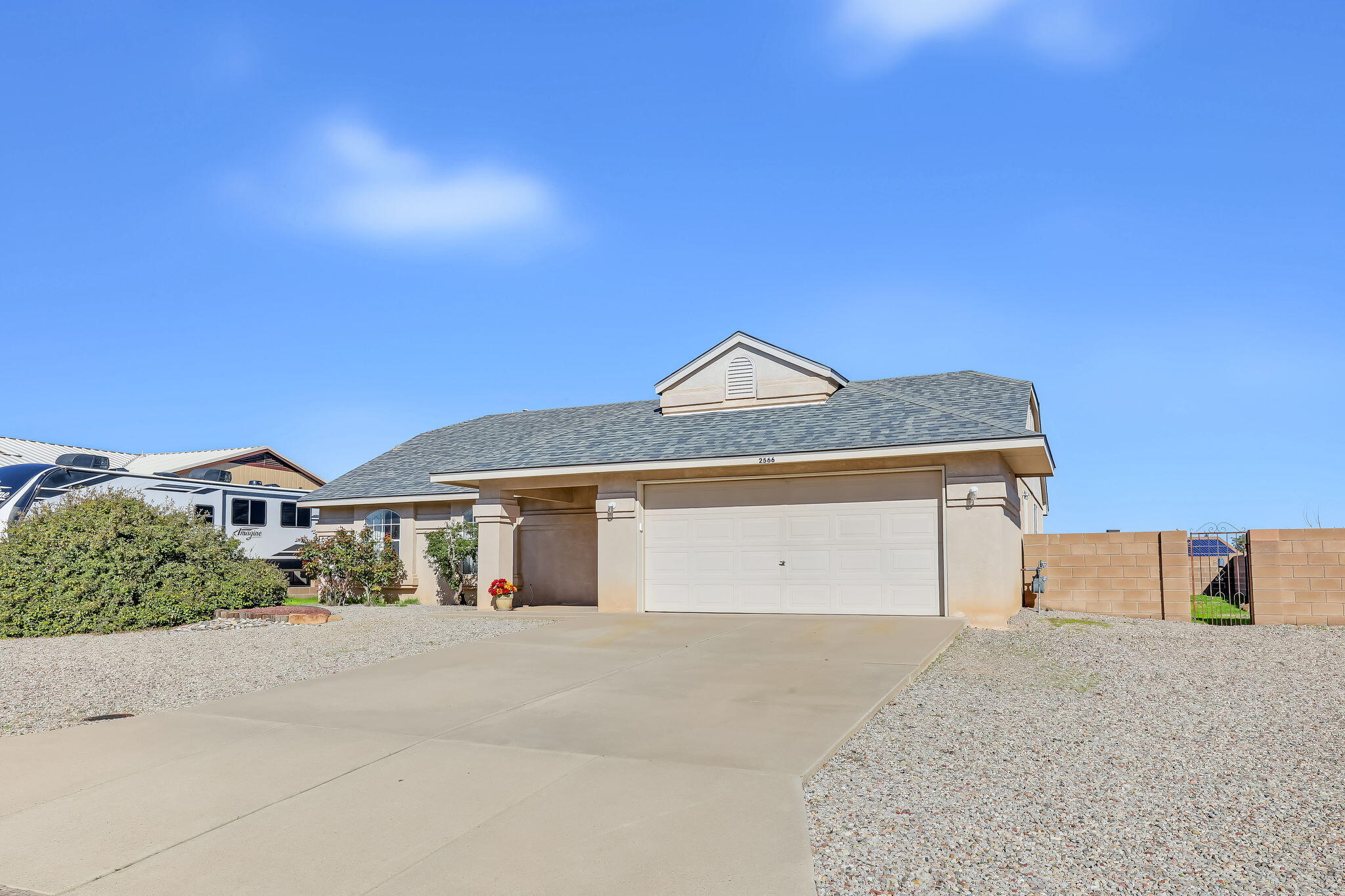 2566 Diamond Peak Drive NE