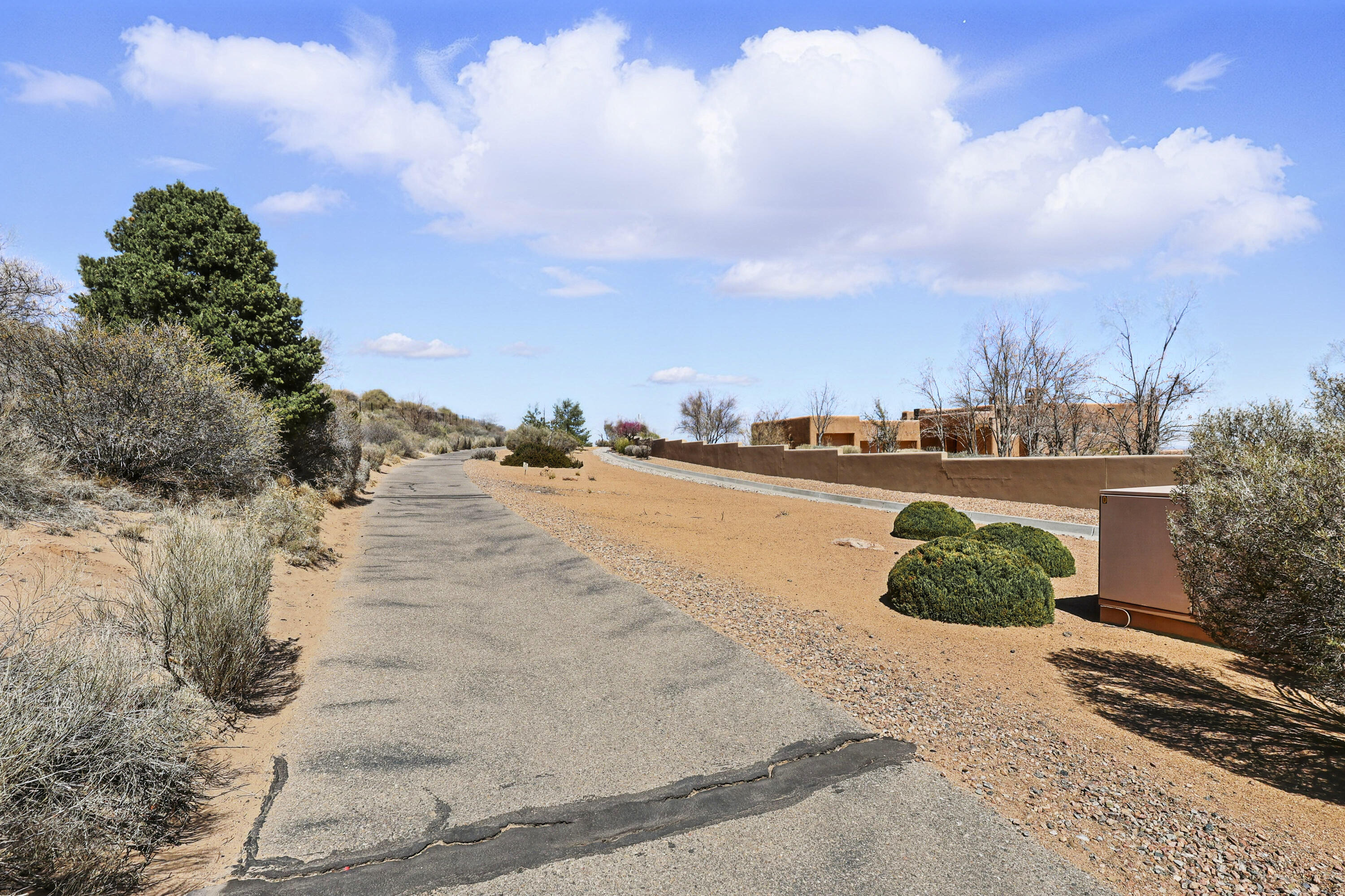 Alamogordo Drive, Albuquerque, New Mexico image 8