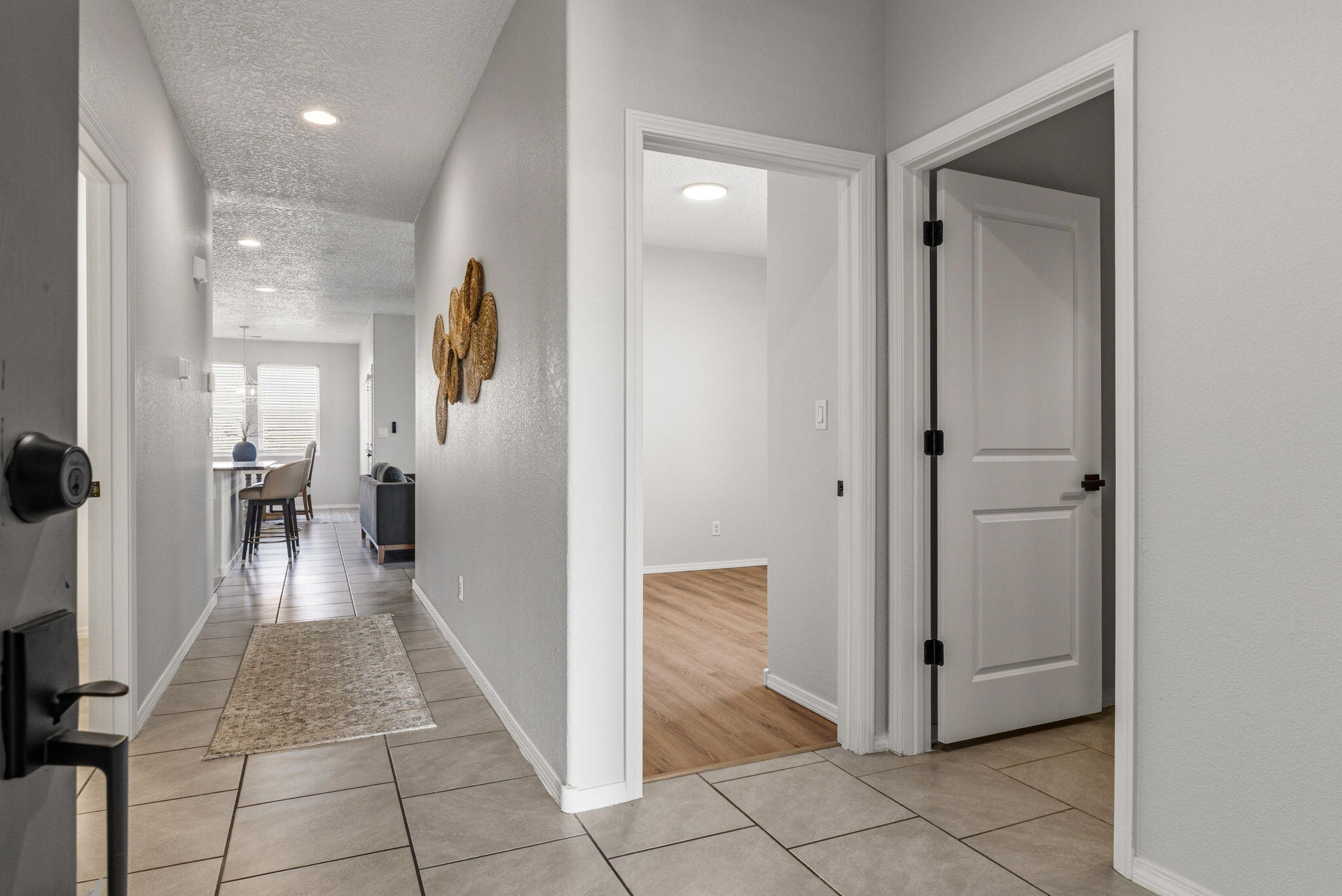 4161 Skyline Loop NE