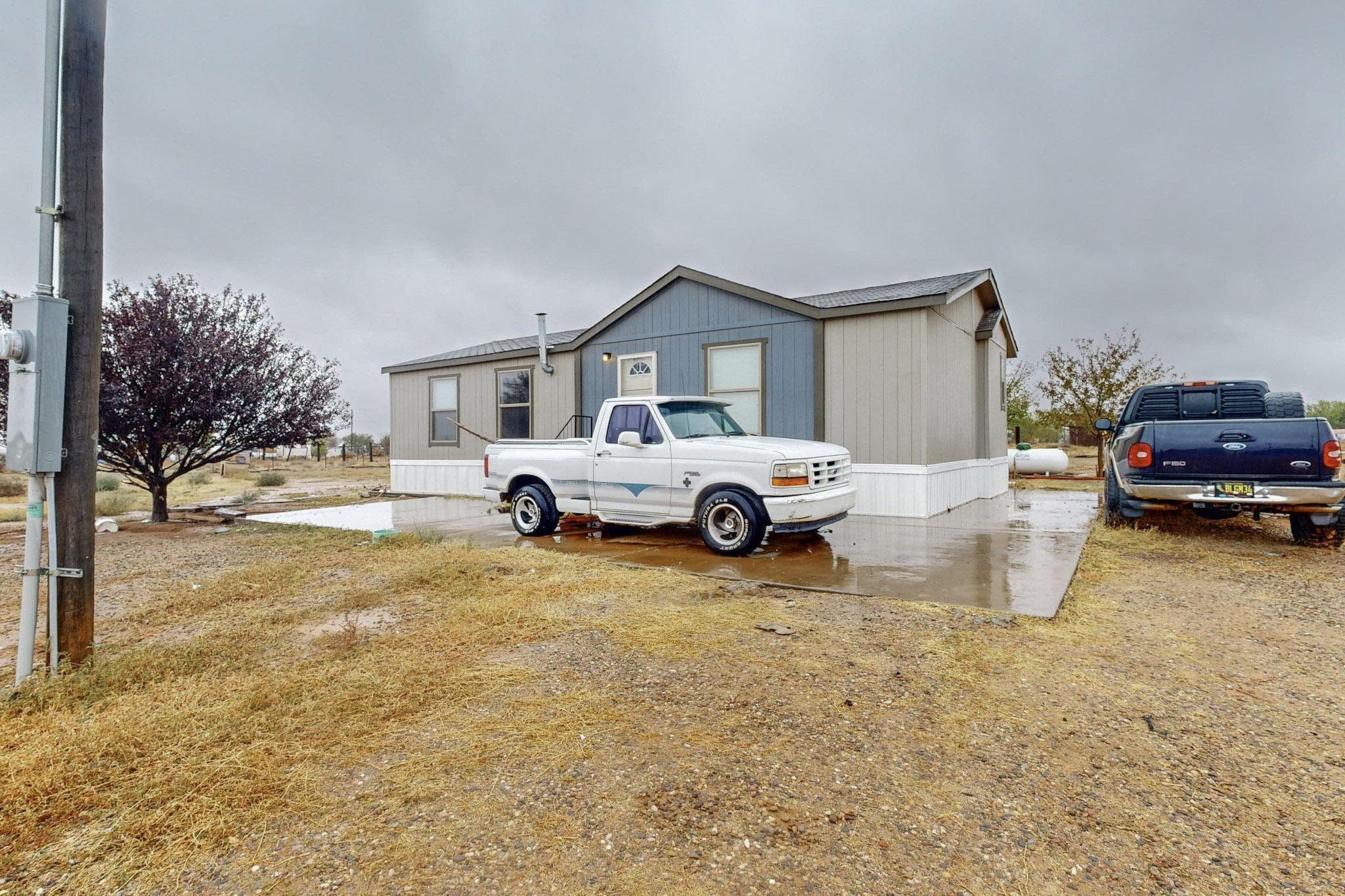 49 Mccrae, Los Lunas, New Mexico image 3