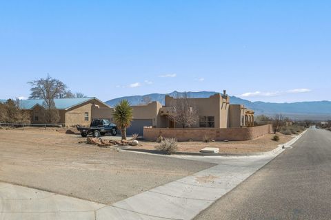 Photo of 900 Acapulco Court NE, Rio Rancho, NM 87144 (MLS # 1099437)
