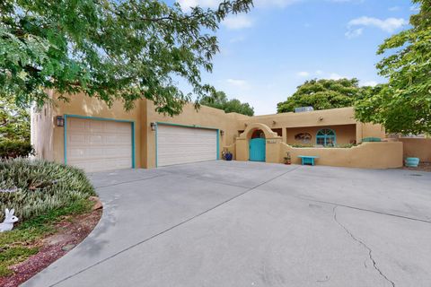 Photo of 600 Don Federico Court SW, Los Lunas, NM 87031 (MLS # 1089819)