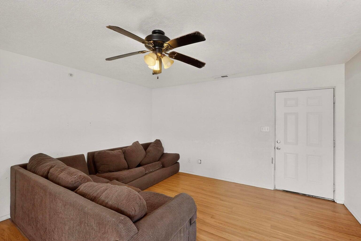 530 Alvarado Drive SE