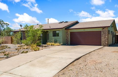 Photo of 749 Arkansas Street SE, Rio Rancho, NM 87124 (MLS # 1106487)