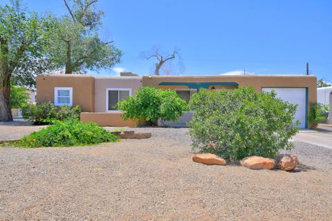 Homes For Sale - 701 Palomas Drive<br/> Albuquerque, NM 87108