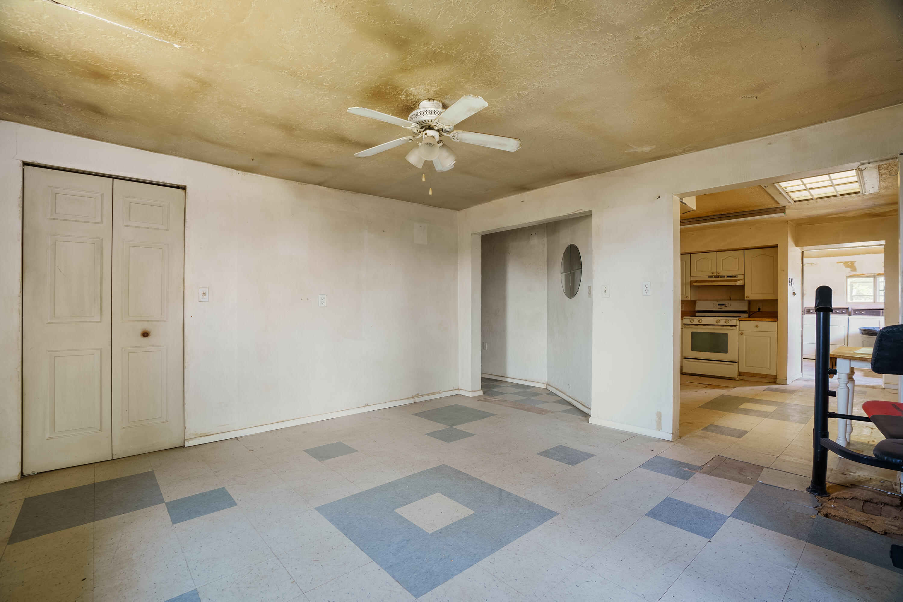 1211 First Street, Moriarty, New Mexico image 7