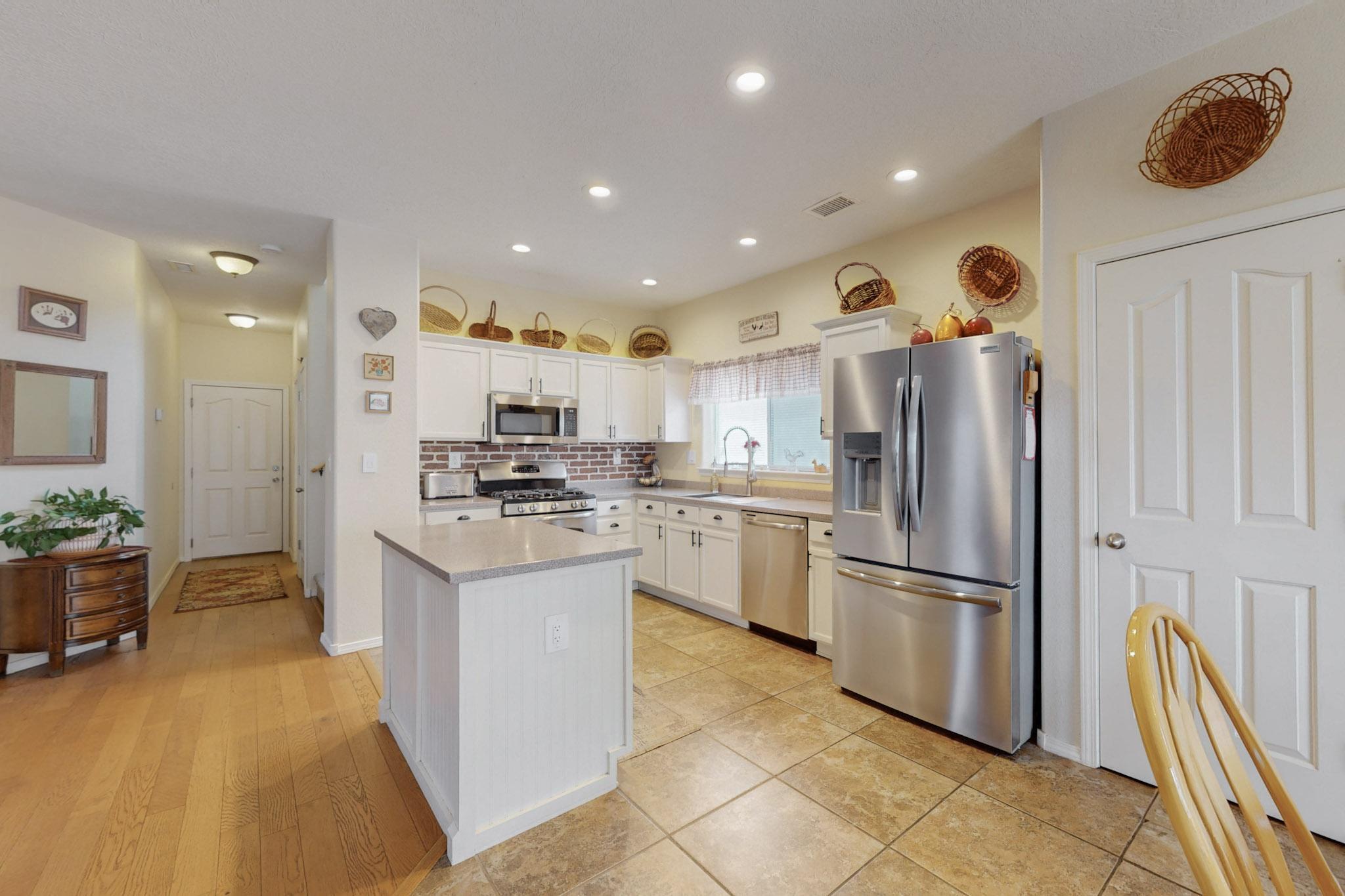1037 Clear Creek Court, Rio Rancho, New Mexico image 7
