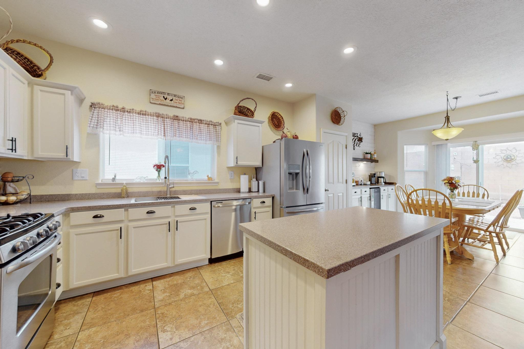 1037 Clear Creek Court, Rio Rancho, New Mexico image 8