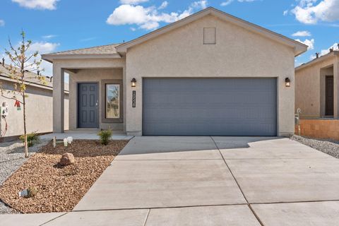 Photo of 10513 Tinaja Way SW, Albuquerque, NM 87121 (MLS # 1095773)