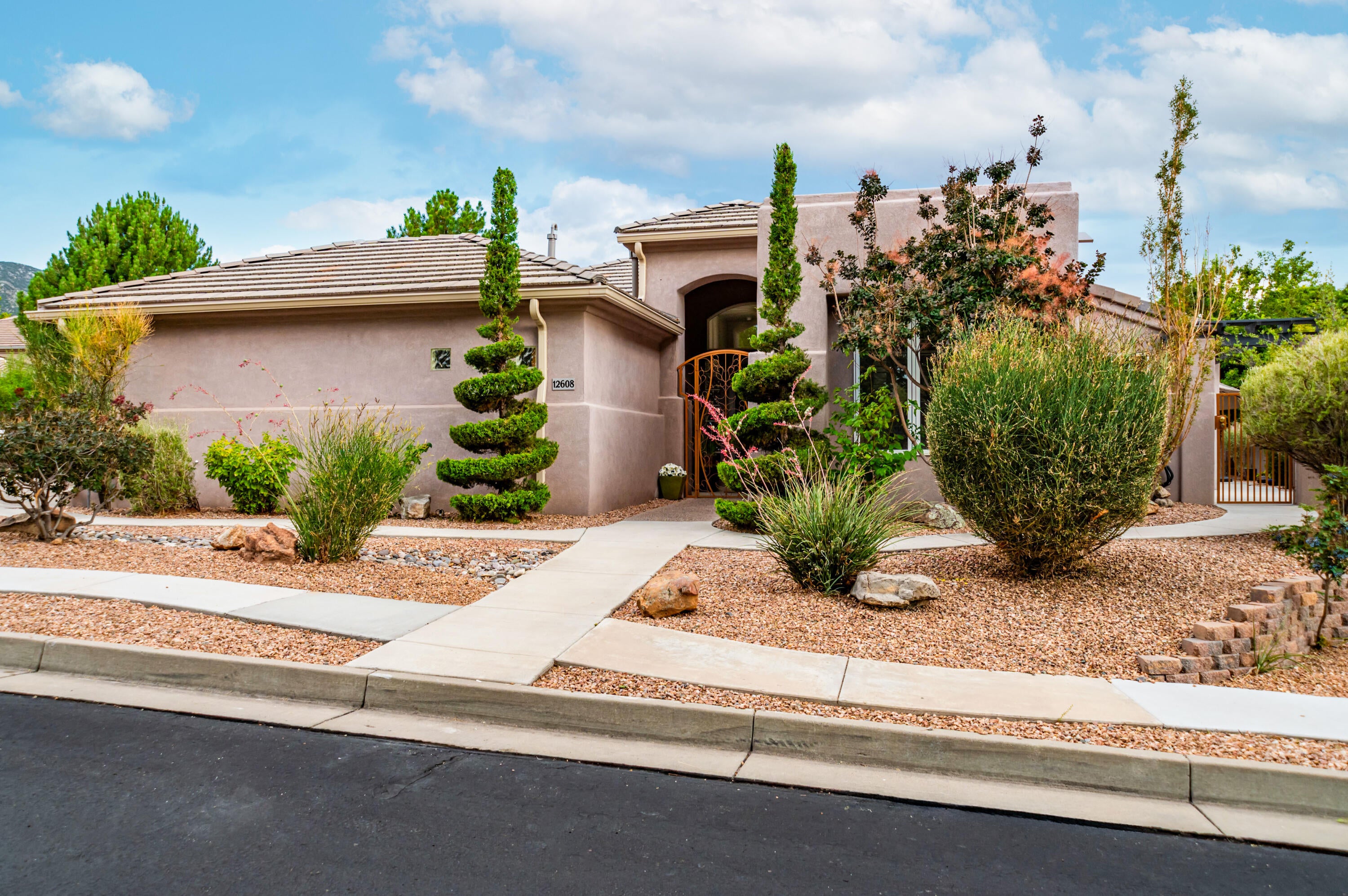 12608 Trillium Trail NE