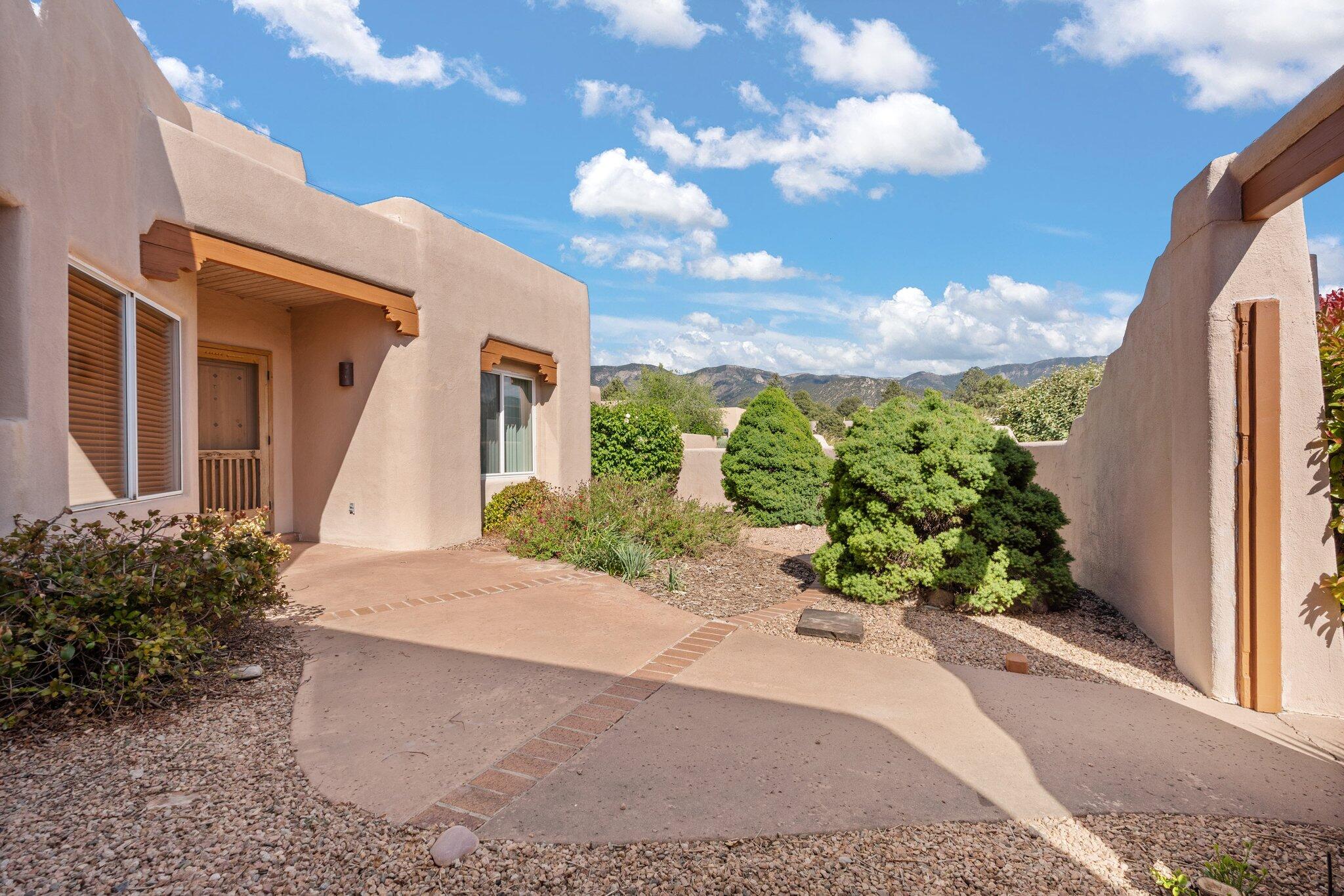 8226 Raintree Drive, Albuquerque, New Mexico image 37