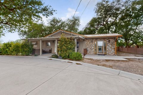 Photo of 330 Clark Road SW, Albuquerque, NM 87105 (MLS # 1102904)