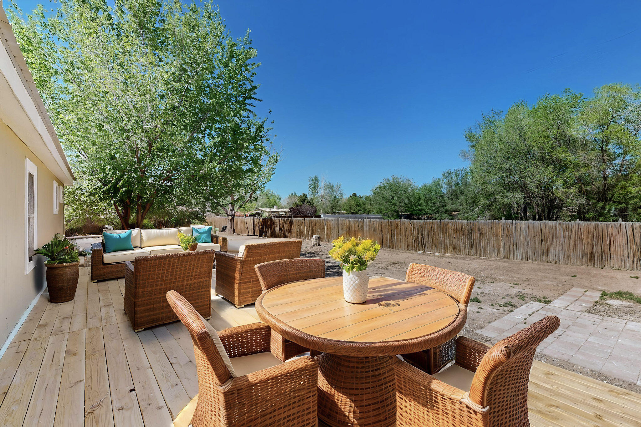 1755 Shawn Drive, Los Lunas, New Mexico image 5