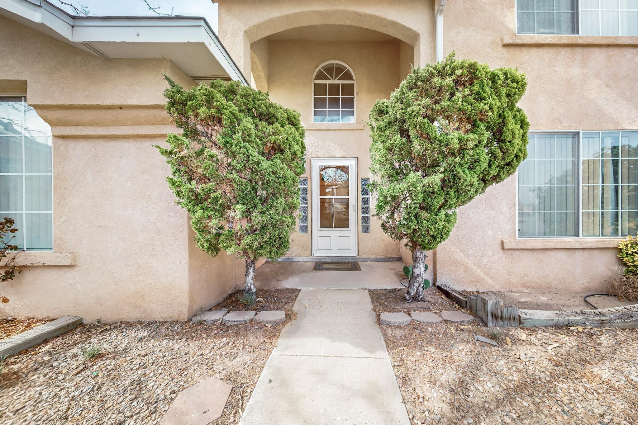 4913 Dover Court, Albuquerque, New Mexico image 2