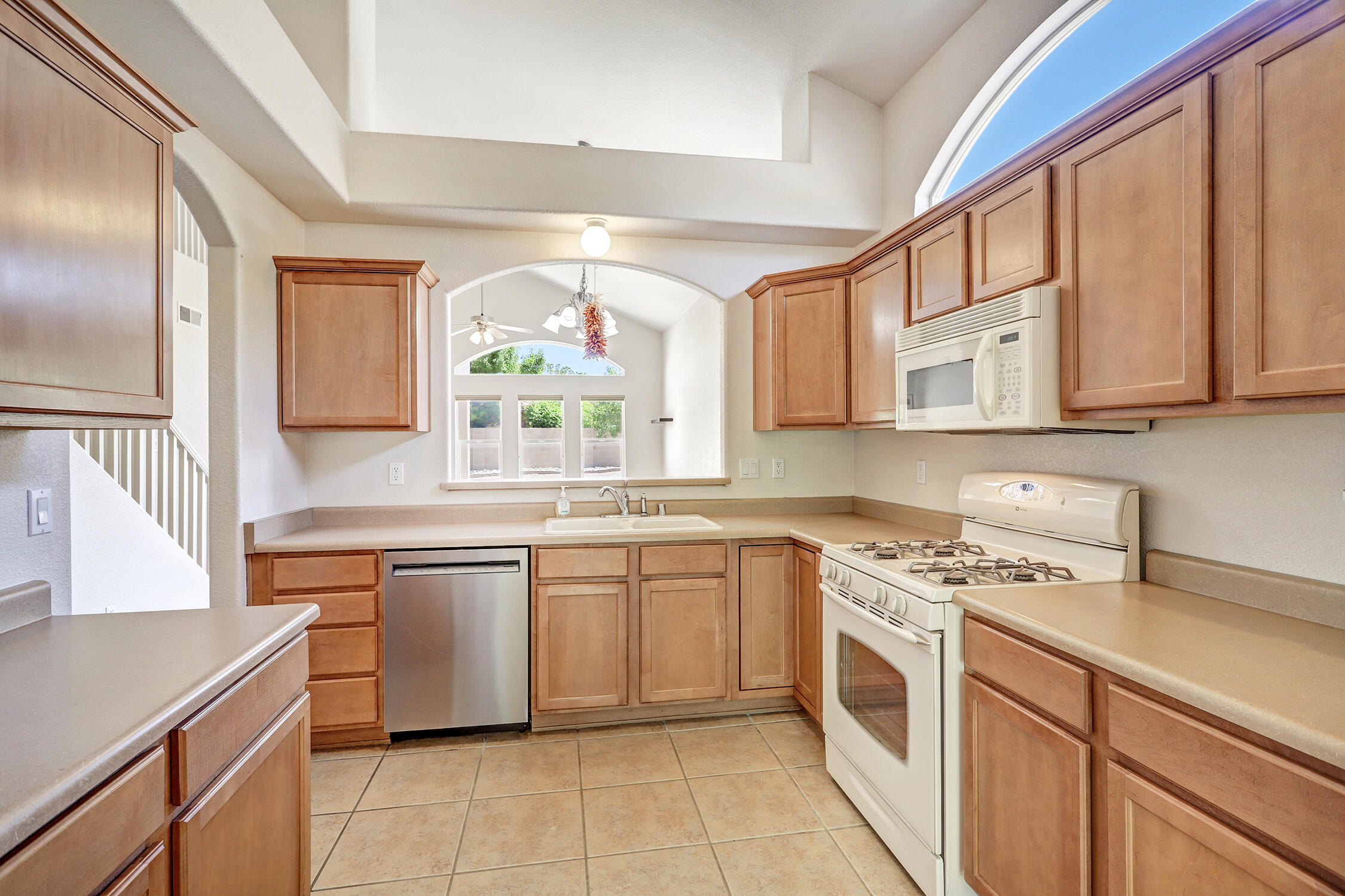 7228 Sidewinder Drive, Albuquerque, New Mexico image 3