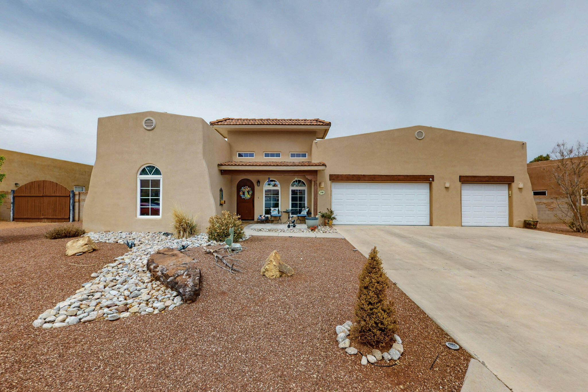 390 Dennis Drive, Los Lunas, New Mexico image 3