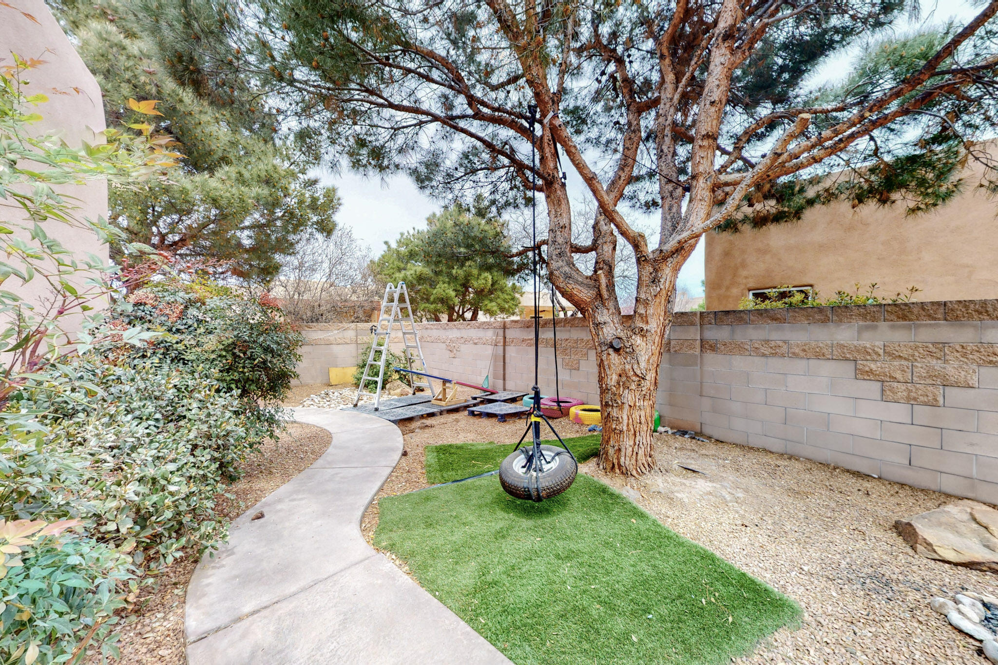 390 Dennis Drive, Los Lunas, New Mexico image 42