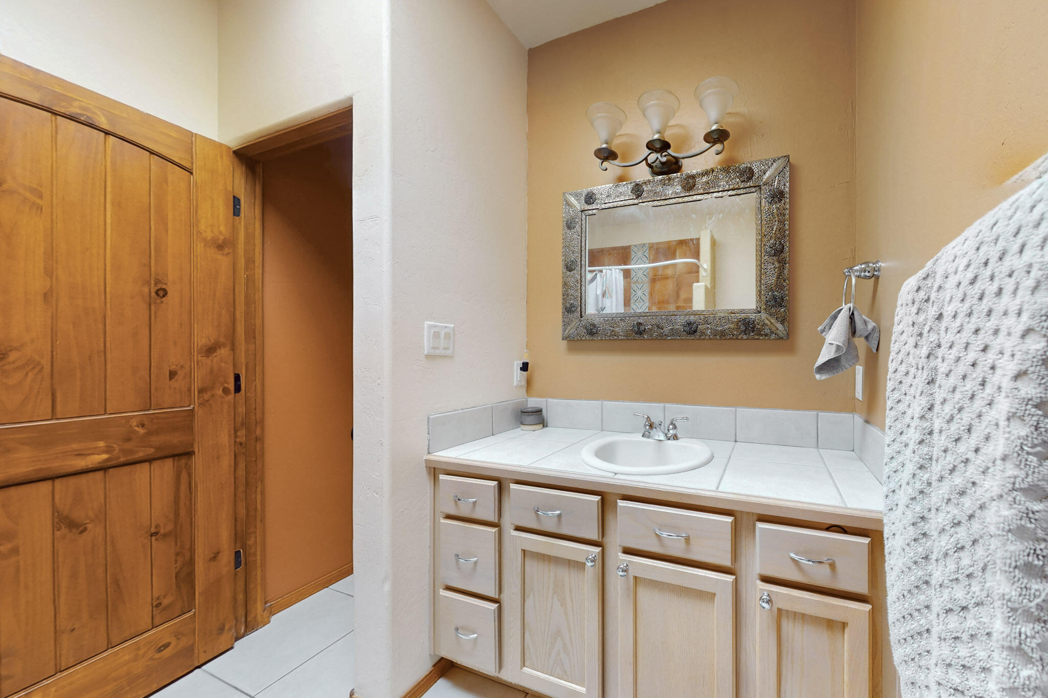 390 Dennis Drive, Los Lunas, New Mexico image 17