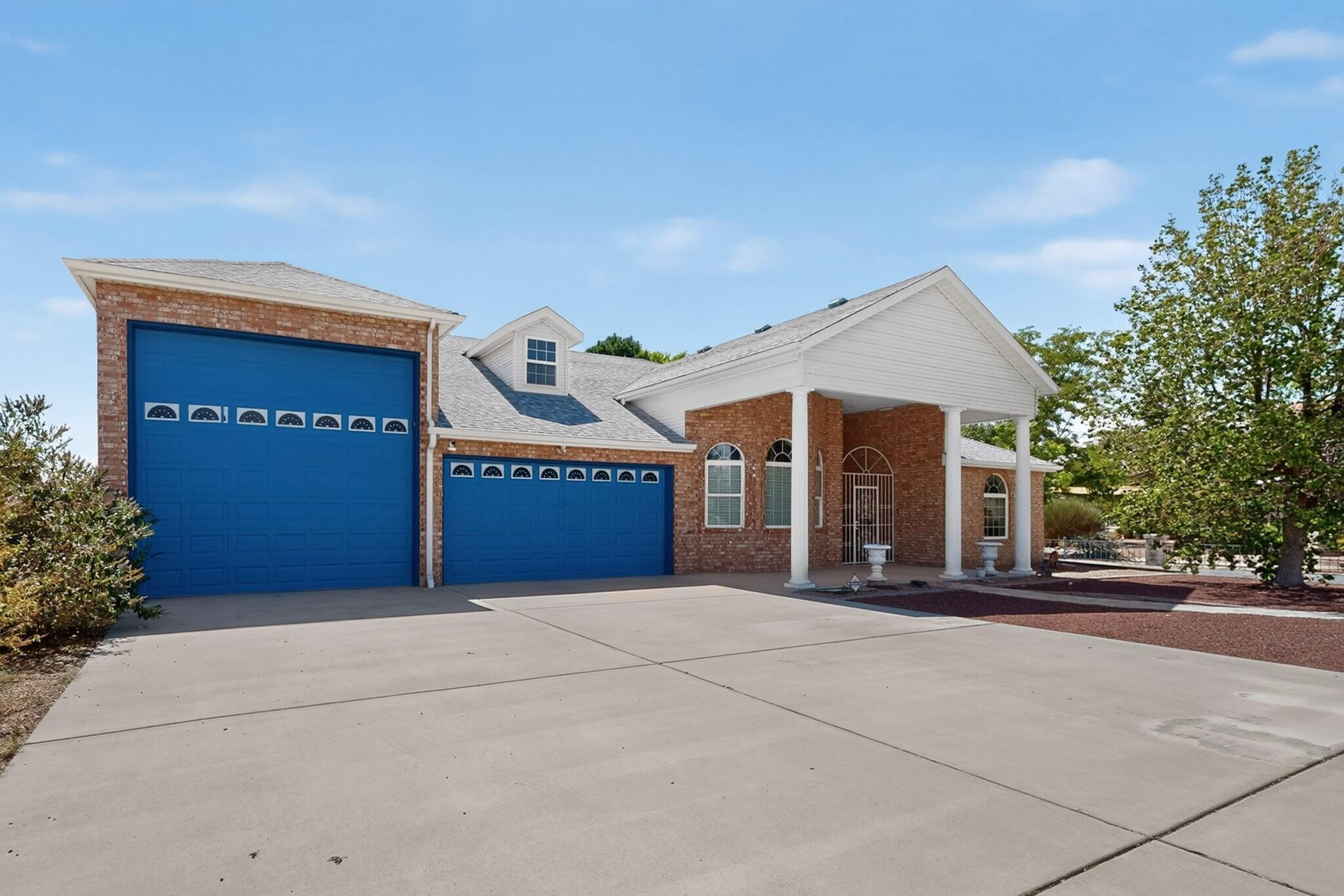 606 Willowbrook Lane
