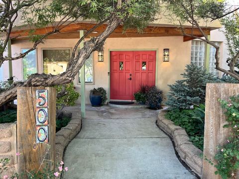 Photo of 500 CALLE DE WENCES, Los Lunas, NM 87031 (MLS # 1090520)
