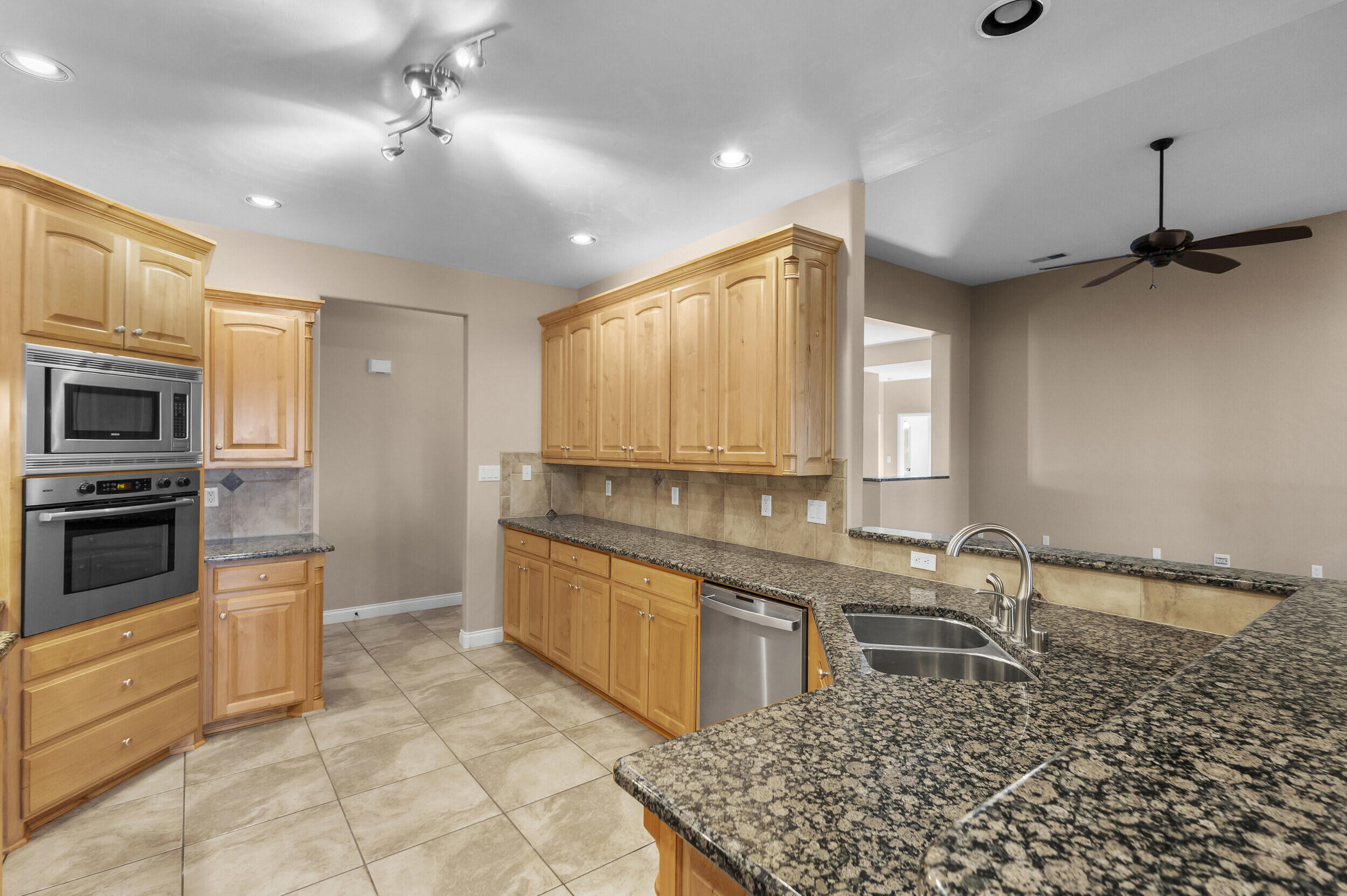 8205 Grape View Court, Albuquerque, New Mexico image 18