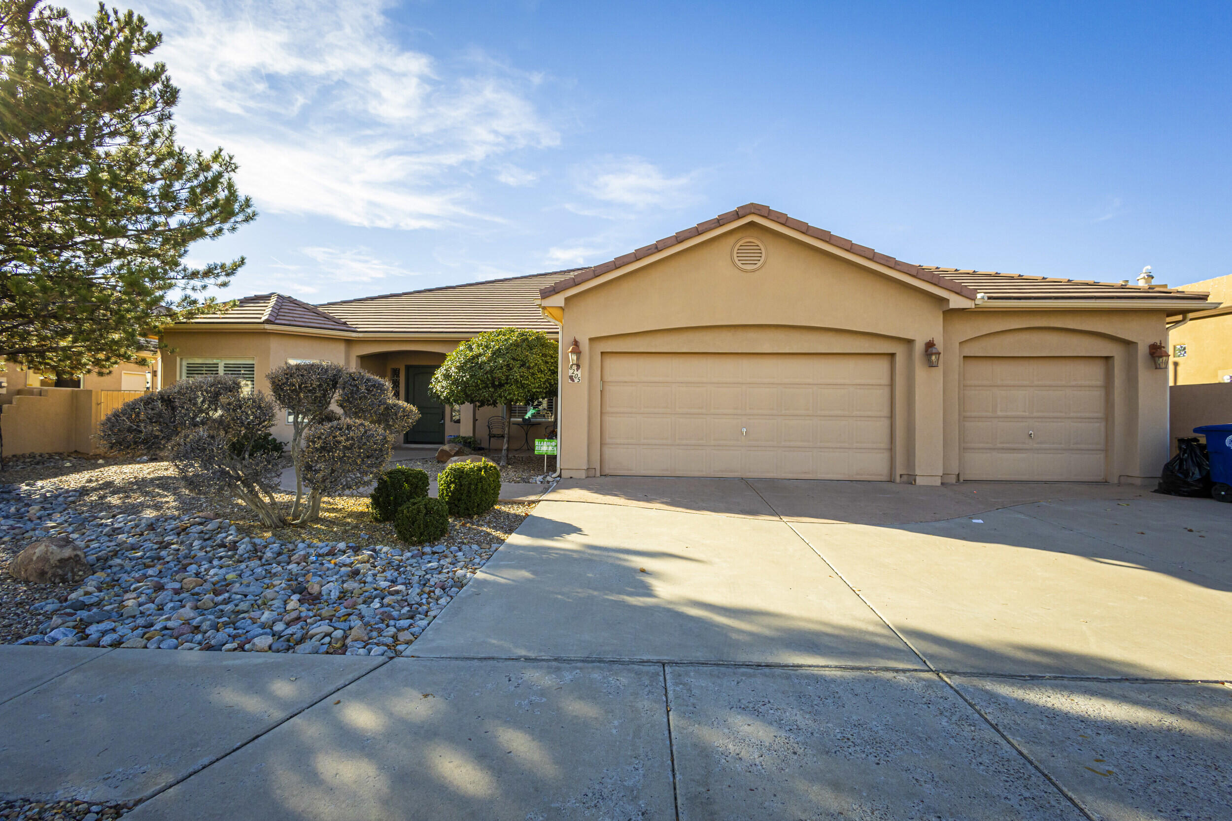 8205 Grape View Court, Albuquerque, New Mexico image 1