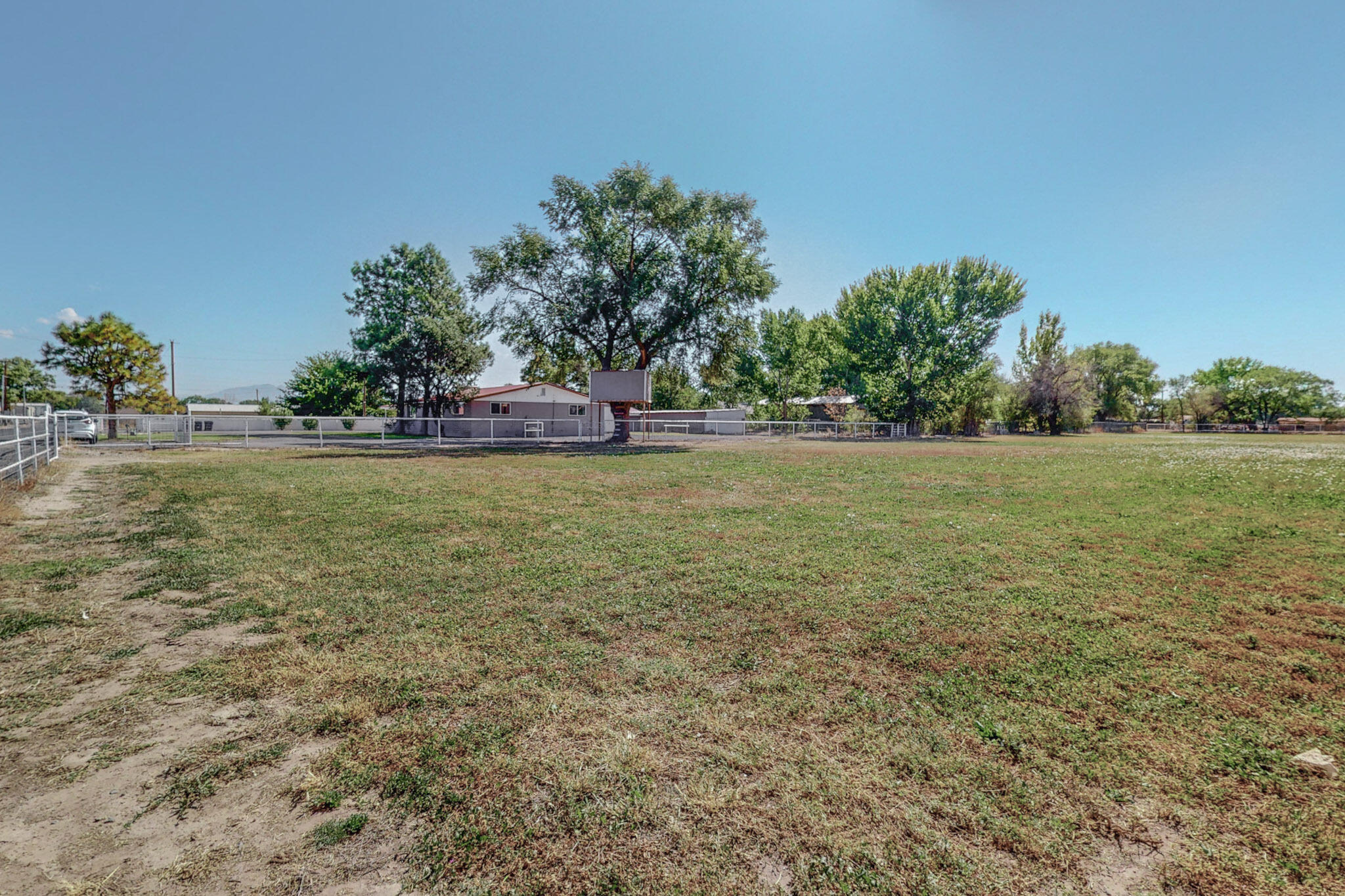 215 Esperanza Drive, Bosque Farms, New Mexico image 13