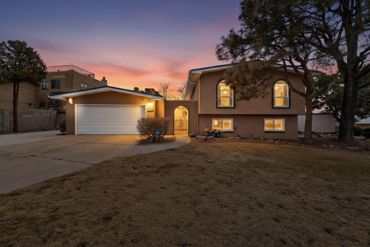 9204 Orlando Place NE