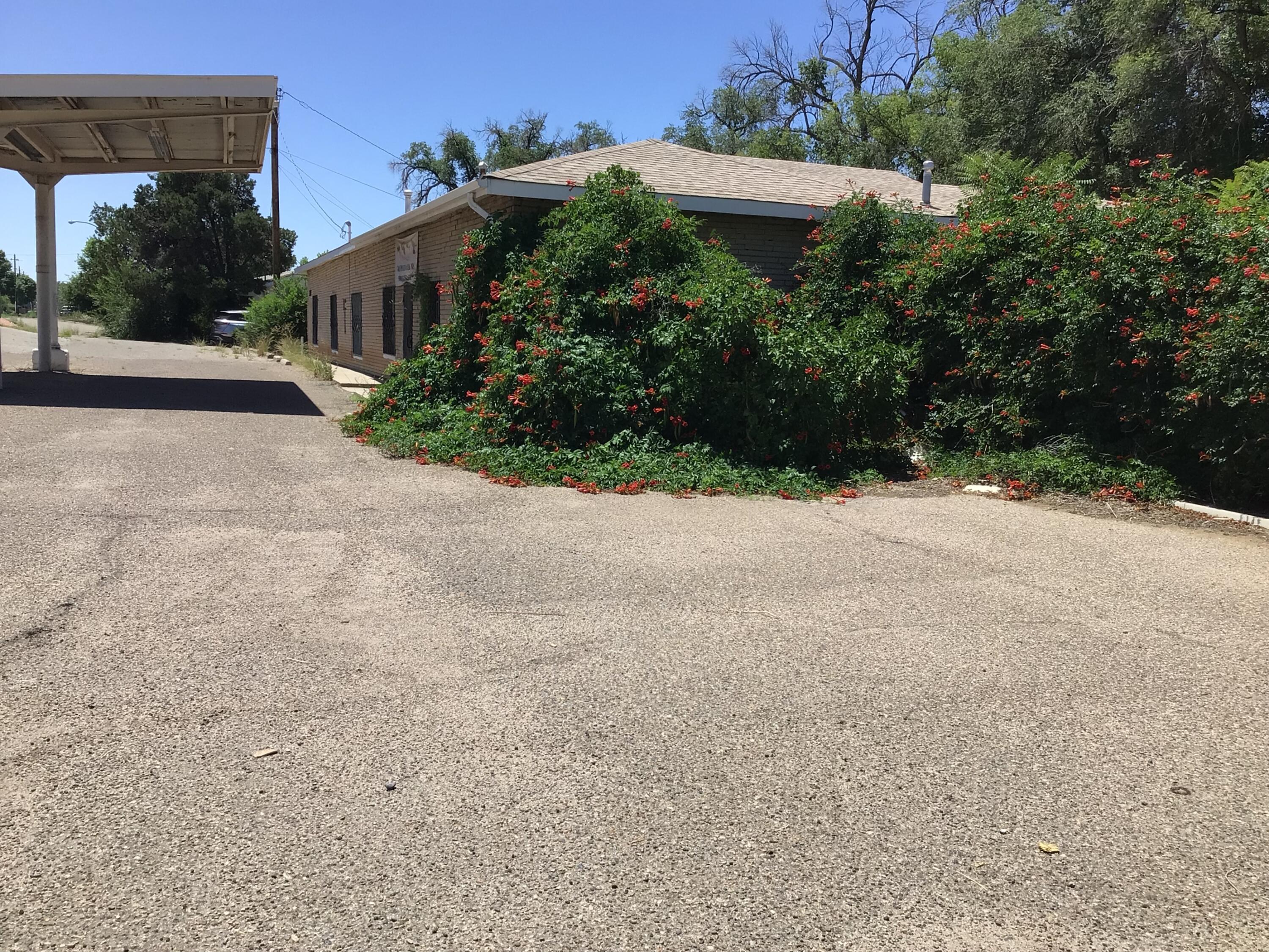 2235 Bosque Farms Boulevard