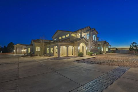 Photo of 9900 Eagle Rock Avenue NE, Albuquerque, NM 87122 (MLS # 1096932)