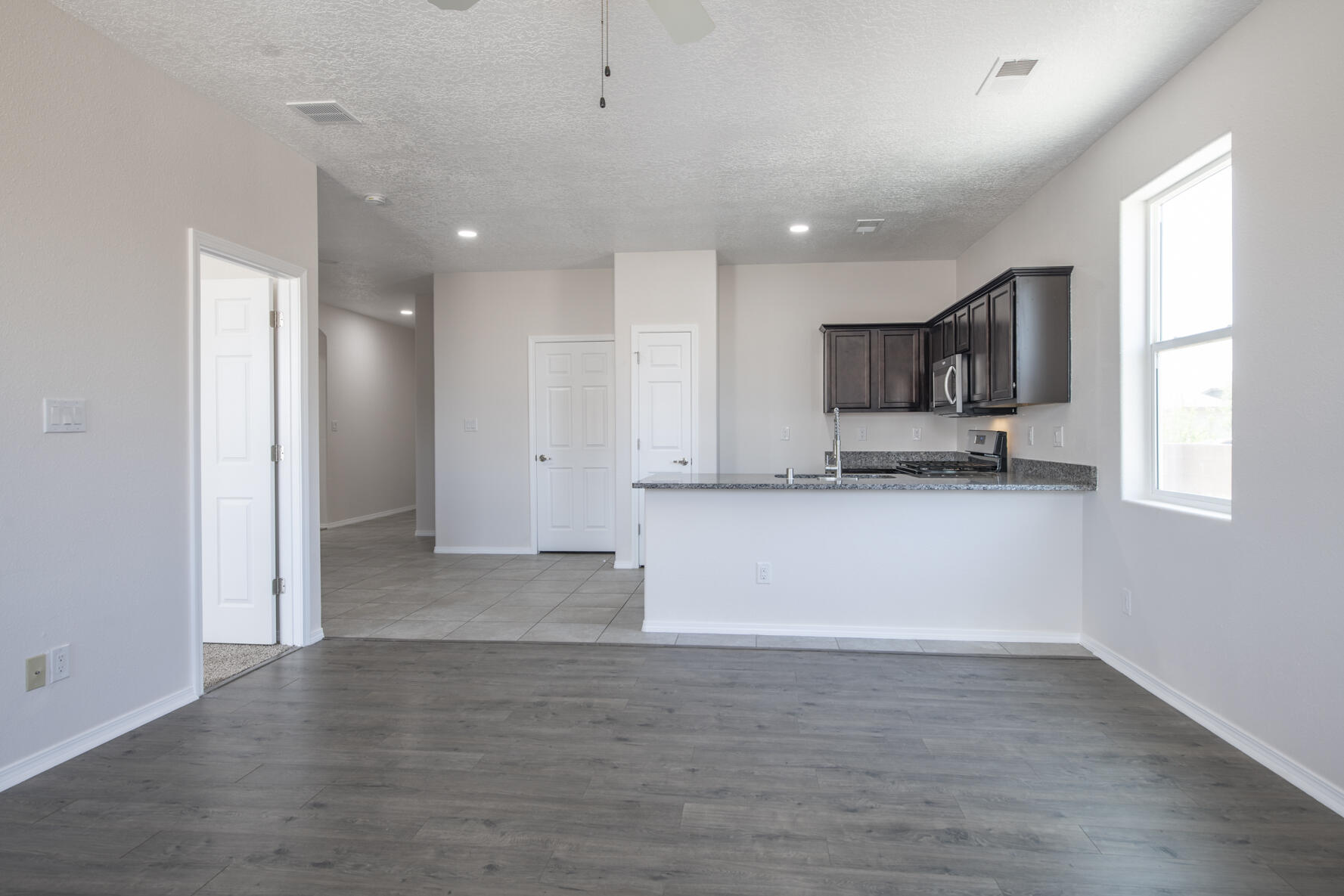 2150 Camino Rincon, Los Lunas, New Mexico image 9