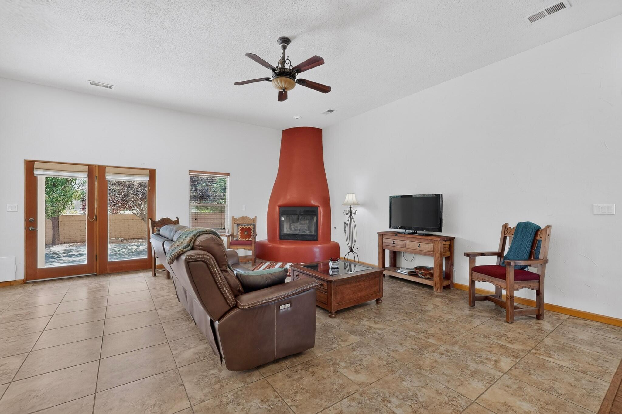 316 Cielito Lindo Place NW