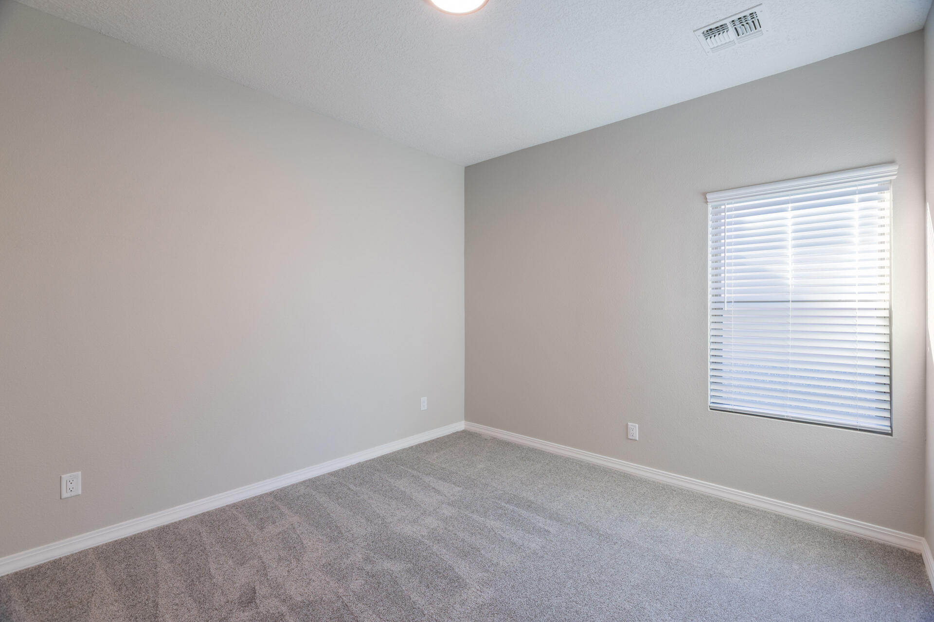 1556 Valle De Colores Road NW