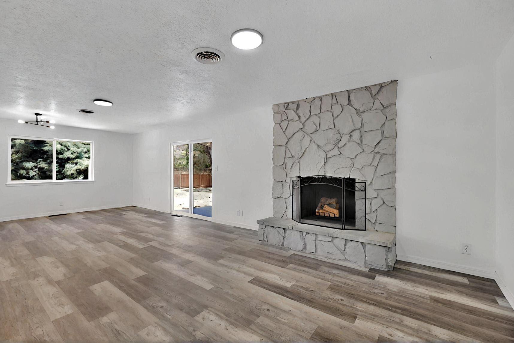 357 Meade Court, Rio Communities, New Mexico image 6