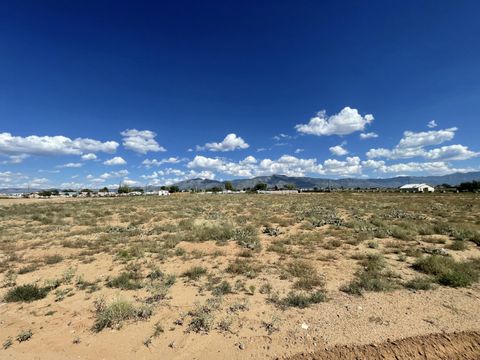 Photo of 3 Novia Road, Los Lunas, NM 87031 (MLS # 1092185)