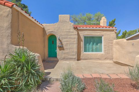 319 Richmond Drive SE Albuquerque NM 87106