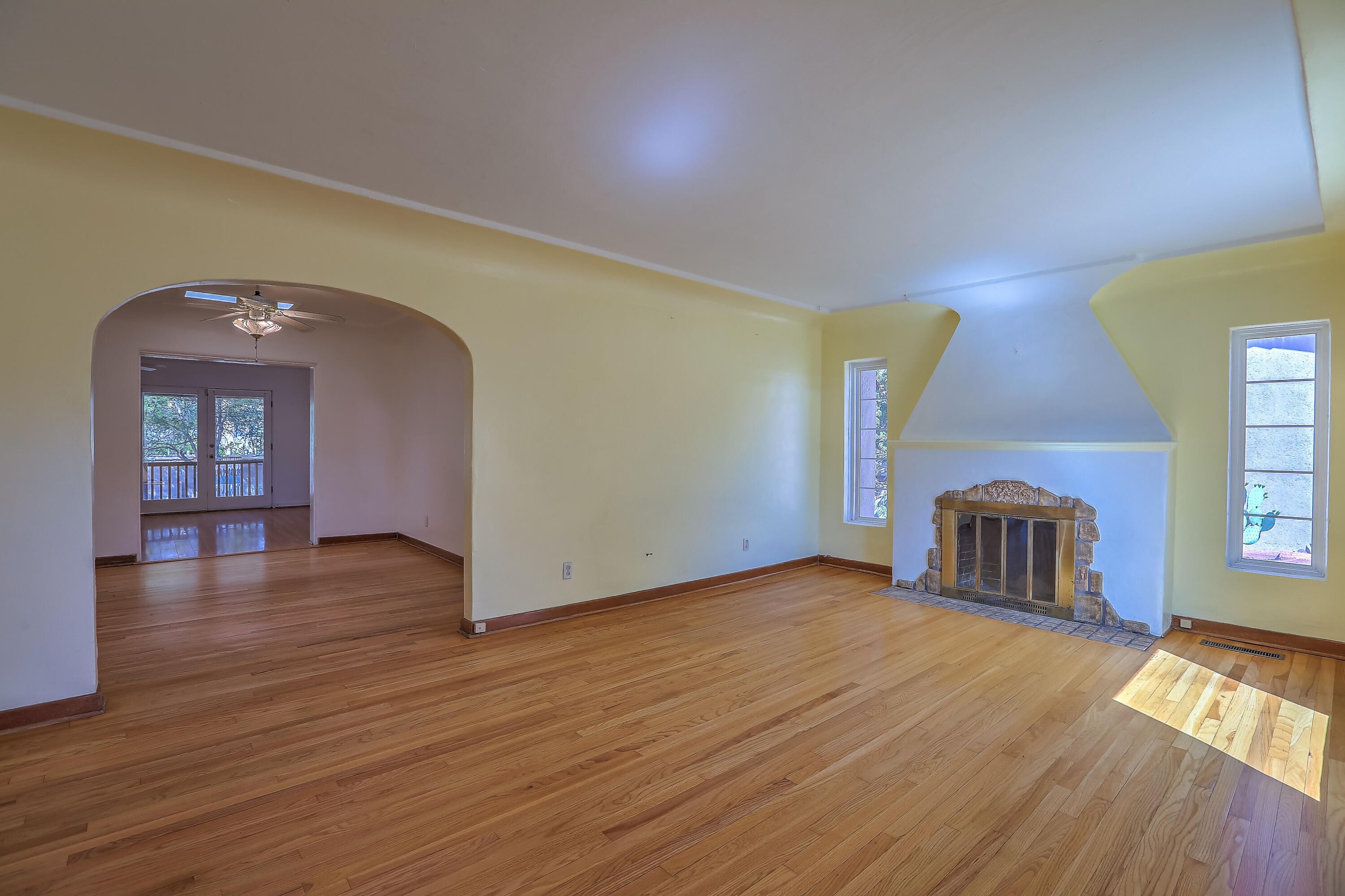 319 Richmond Drive SE