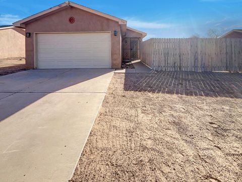 Photo of 336 4th Avenue SW, Rio Rancho, NM 87124 (MLS # 1096394)