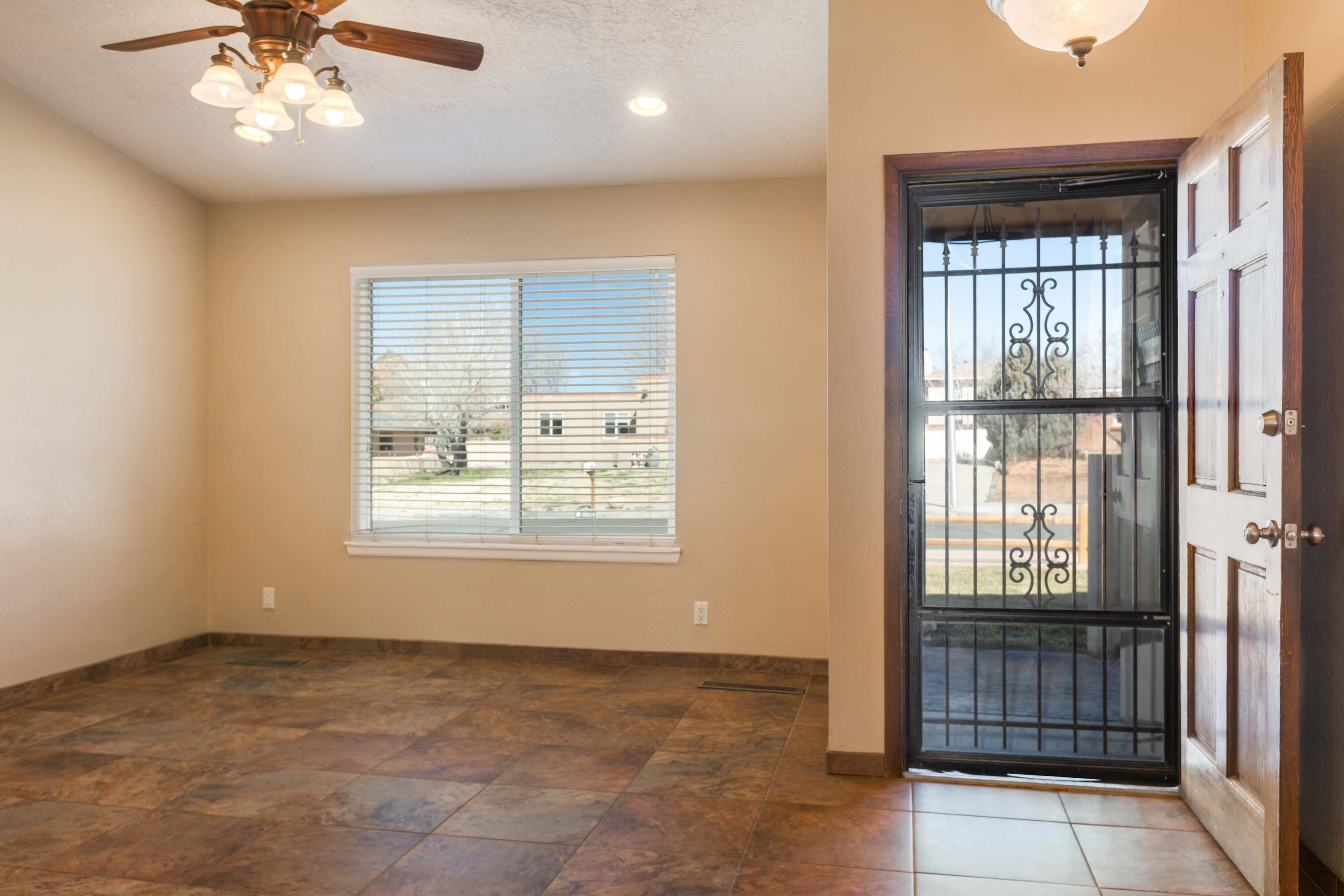 10816 Lowe Street NE