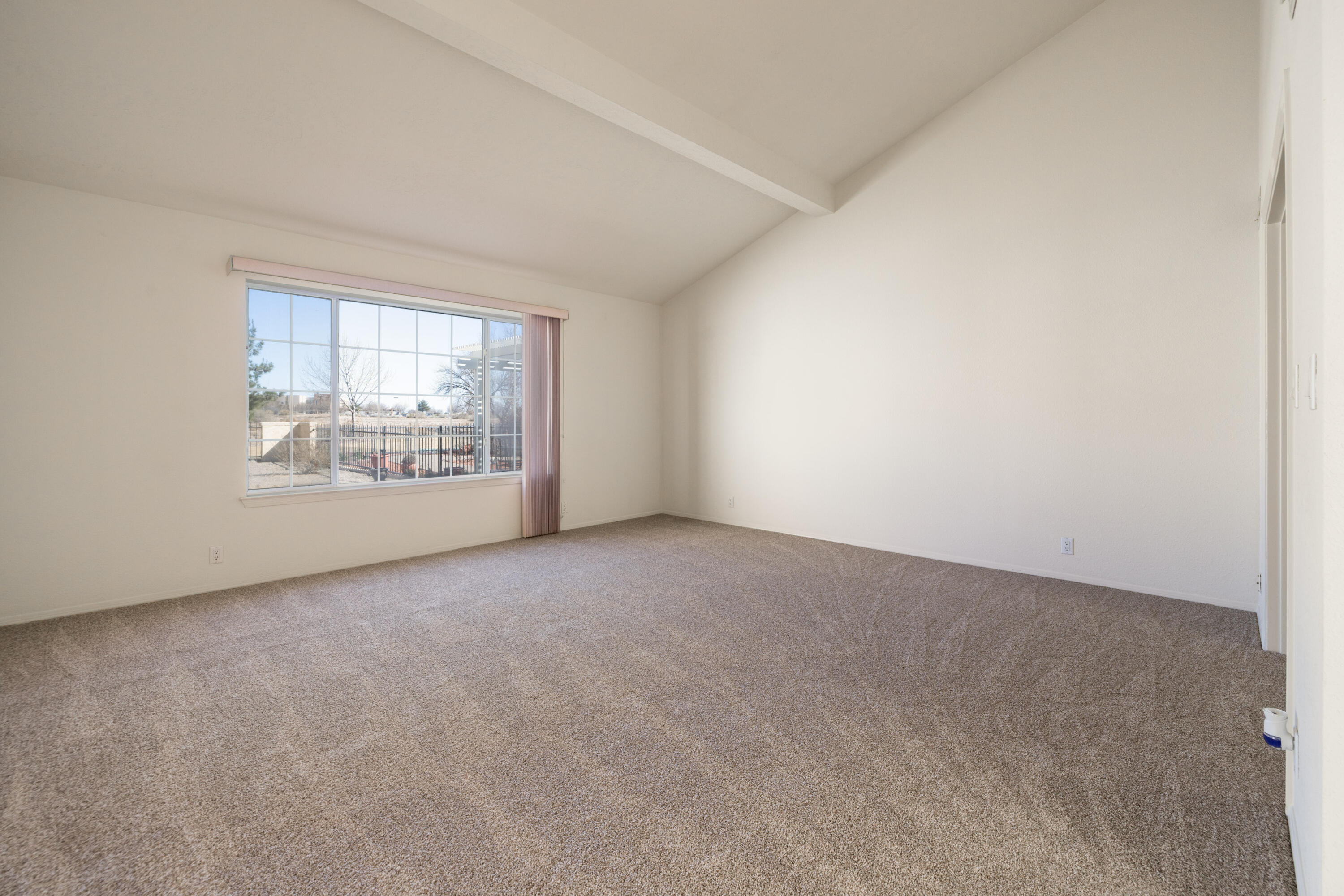 570 Eastlake Drive SE