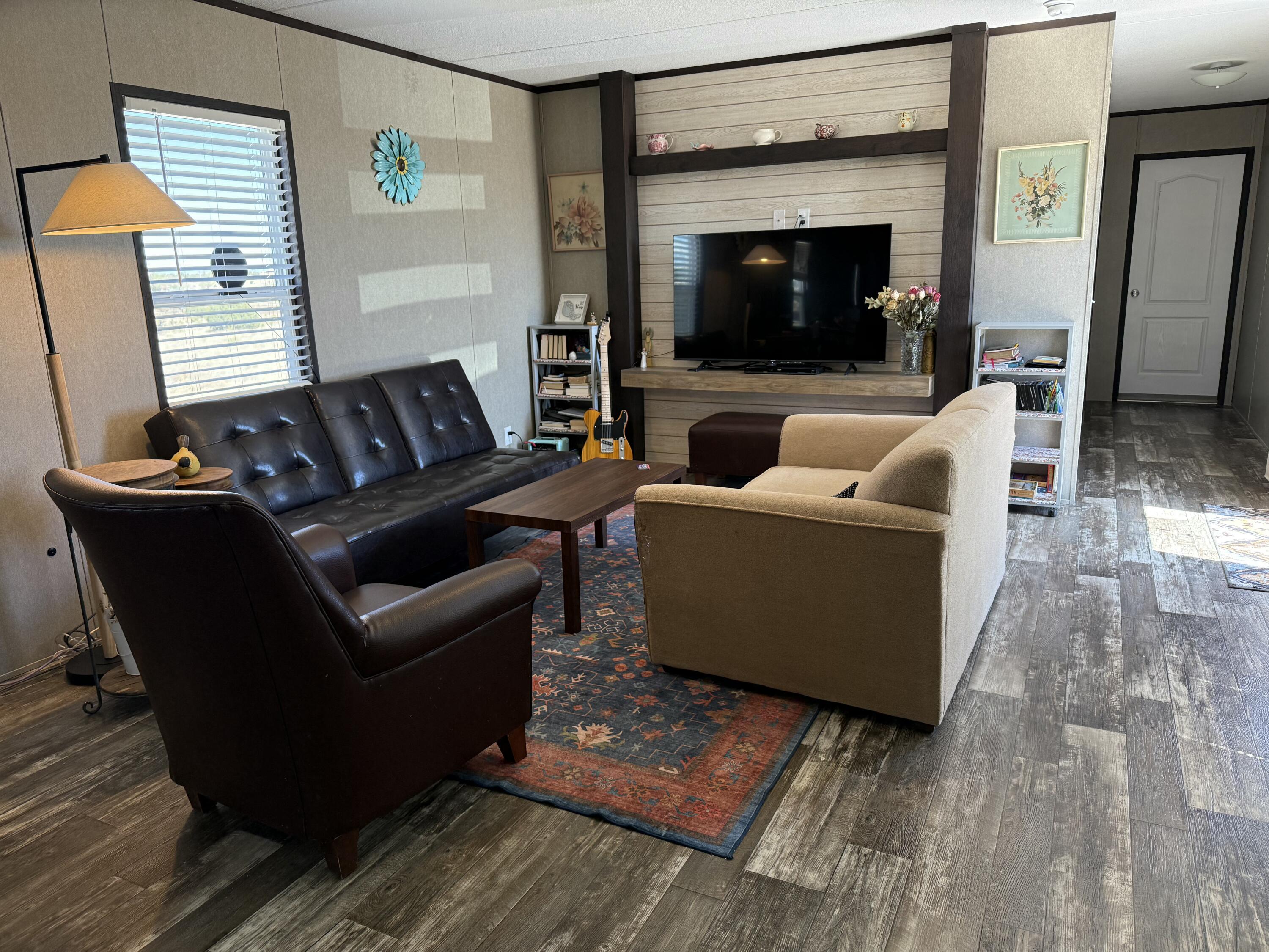 11 Silver Maple Avenue