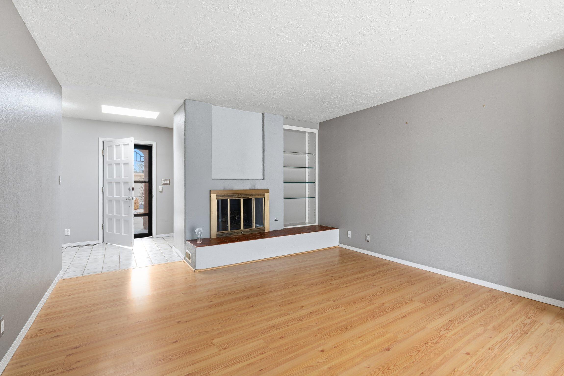 6109 Rio Hondo Drive NE